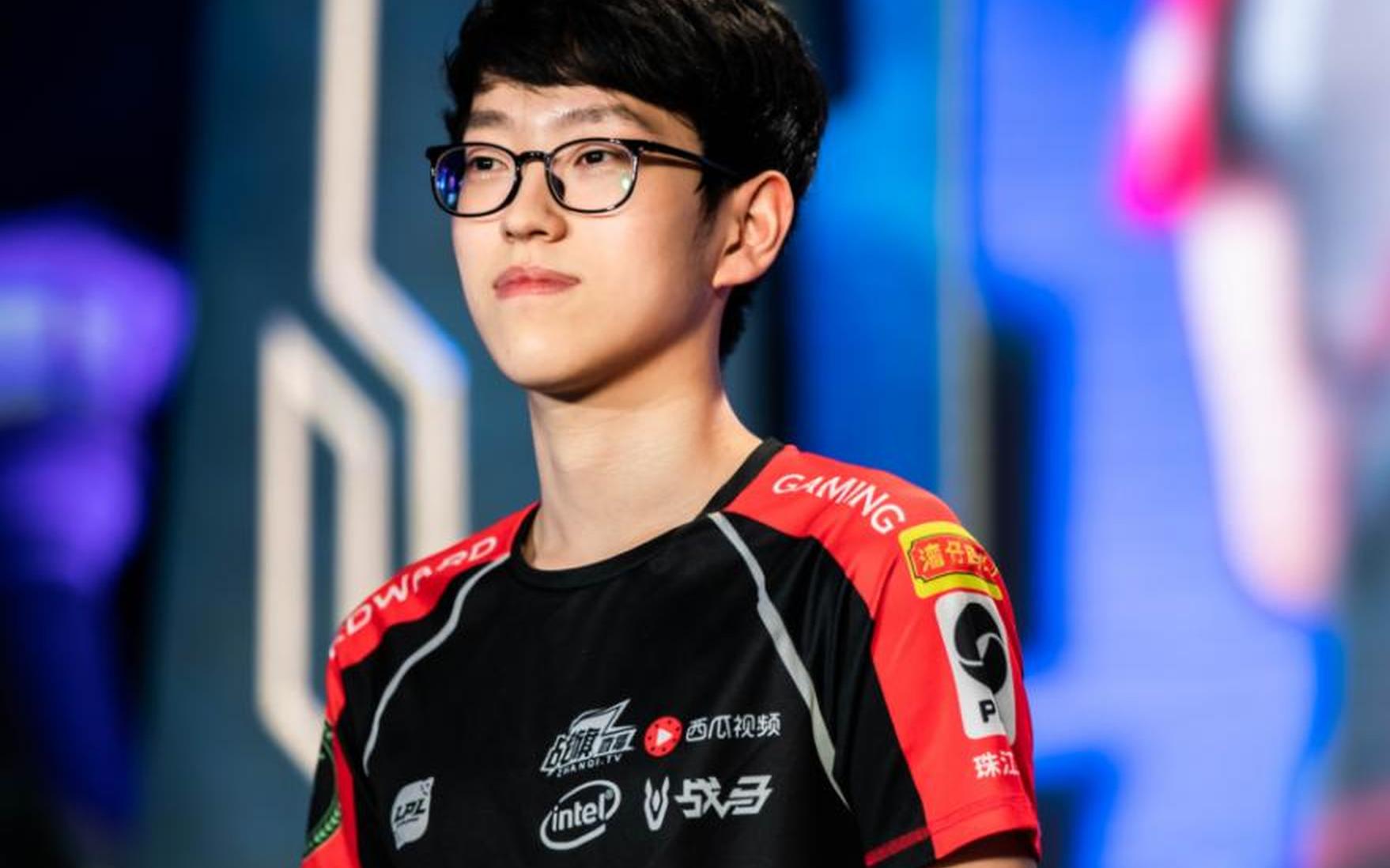 爱游戏体育-包含DWG前途光明！，Scout新星刷新纪录表现突出热度持续攀升的词条